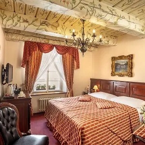 U Zlateho Stromu Hotel