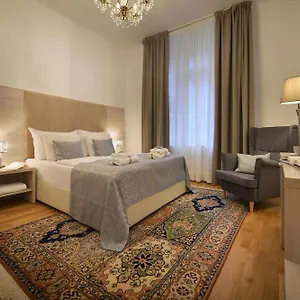 3* Hotel apartamentowy Old Town By Little King